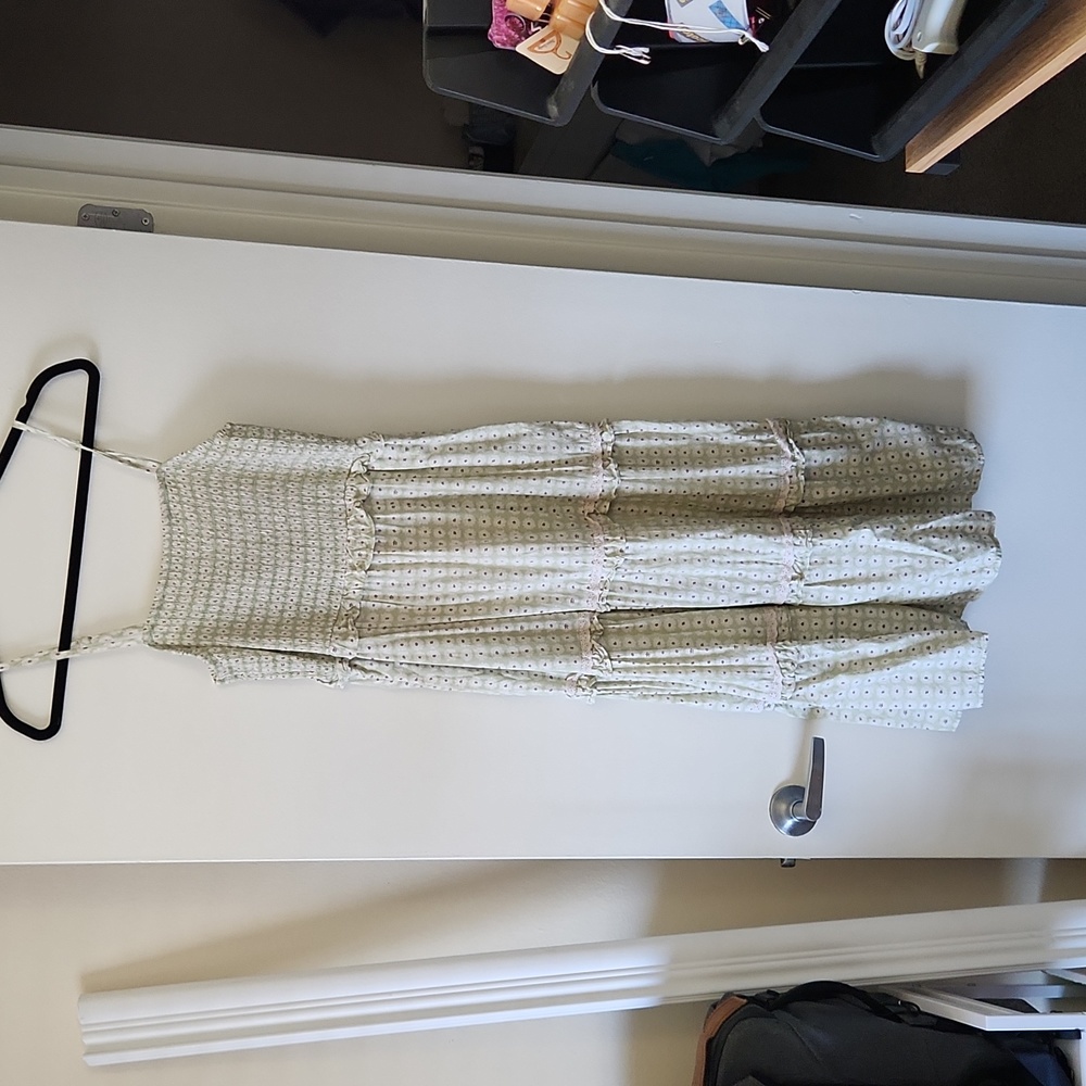 Universal Thread green maxi dress